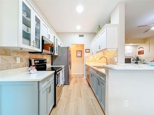 960 COOPER STREET 203, Venice, FL 34285