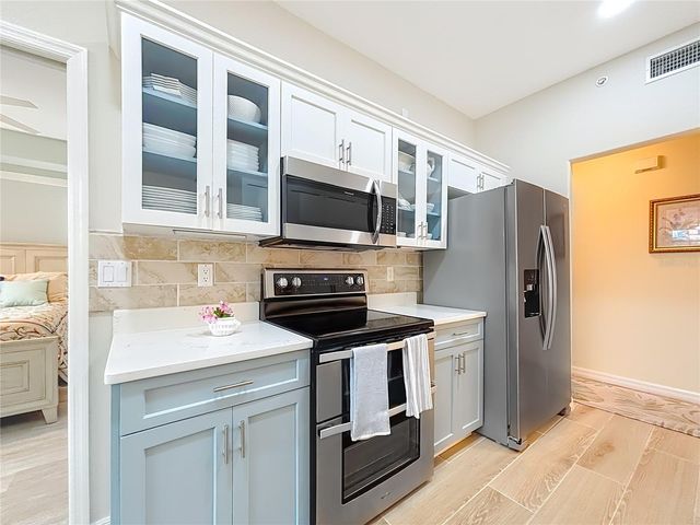 960 COOPER STREET 203, Venice, FL 34285