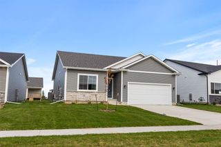 1065 NW Yorktown Drive, Waukee, IA 50263