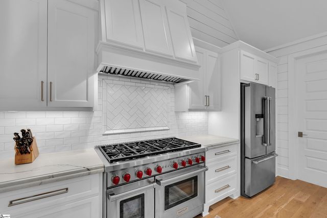 243 Quay Court, Sunset, SC 29685