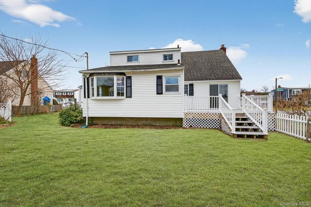 4072 Maywood Drive, Seaford, NY 11783