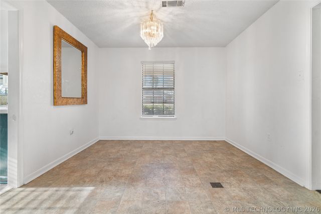 111 Meadowlark Lane, Durant, OK 74701