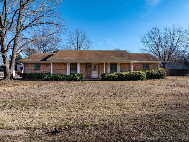 111 Meadowlark Lane, Durant, OK 74701