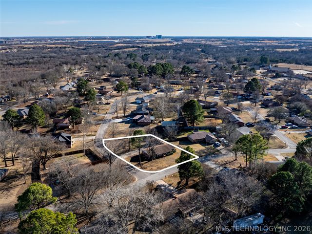 111 Meadowlark Lane, Durant, OK 74701