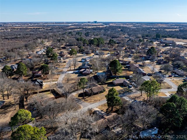 111 Meadowlark Lane, Durant, OK 74701