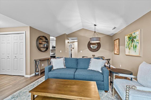 372 Glenn Street, Ashland, OR 97520