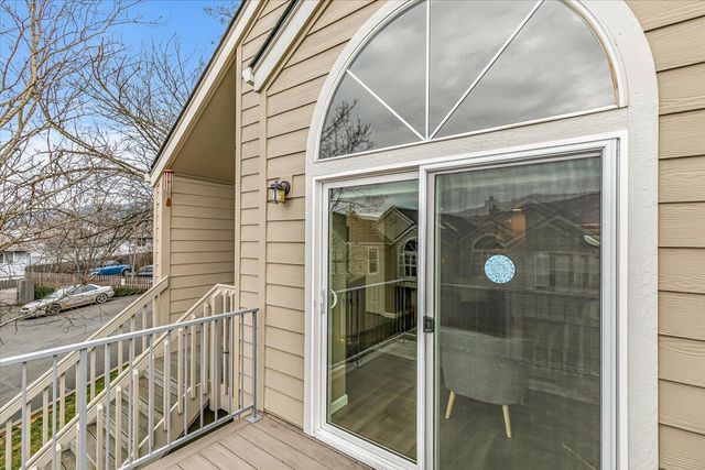 372 Glenn Street, Ashland, OR 97520