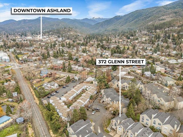 372 Glenn Street, Ashland, OR 97520