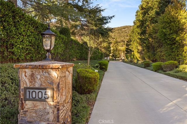 1005 Cheshire Hills Court, Westlake Village, CA 91361