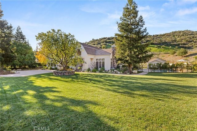1005 Cheshire Hills Court, Westlake Village, CA 91361