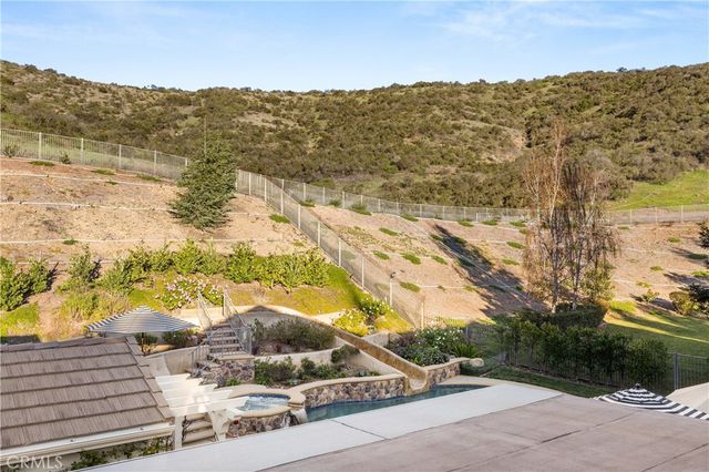 1005 Cheshire Hills Court, Westlake Village, CA 91361
