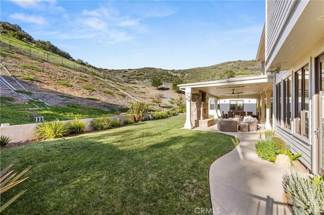 1005 Cheshire Hills Court, Westlake Village, CA 91361