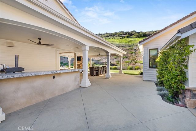 1005 Cheshire Hills Court, Westlake Village, CA 91361