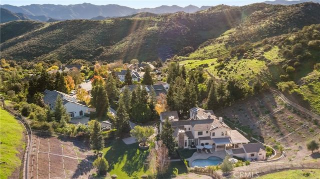 1005 Cheshire Hills Court, Westlake Village, CA 91361