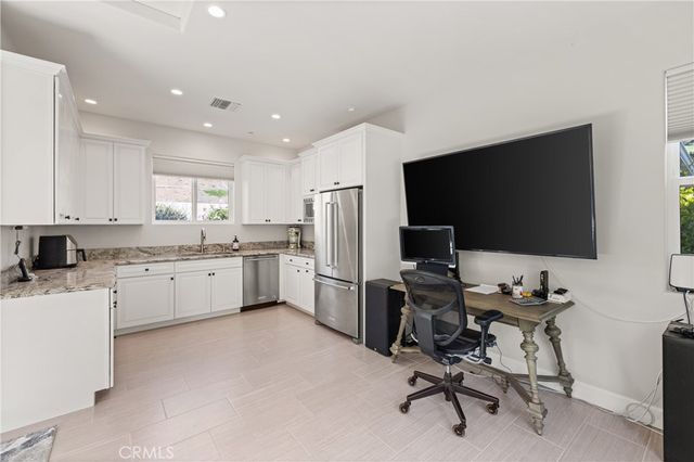 1005 Cheshire Hills Court, Westlake Village, CA 91361