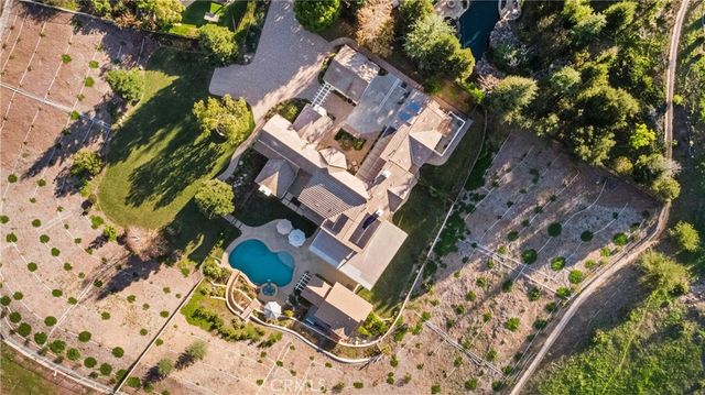 1005 Cheshire Hills Court, Westlake Village, CA 91361