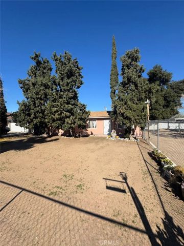 16366 Live Oak, Hesperia, CA 92345