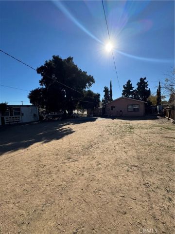 16366 Live Oak, Hesperia, CA 92345