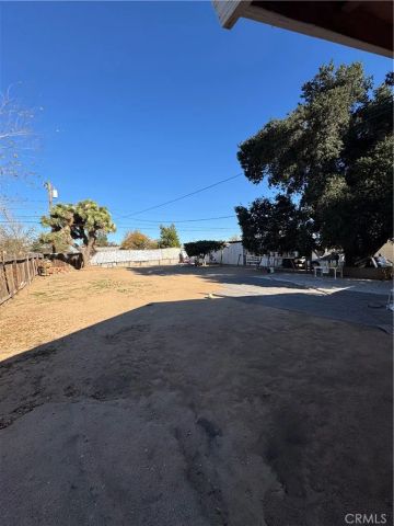 16366 Live Oak, Hesperia, CA 92345