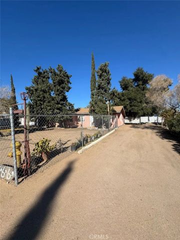16366 Live Oak, Hesperia, CA 92345