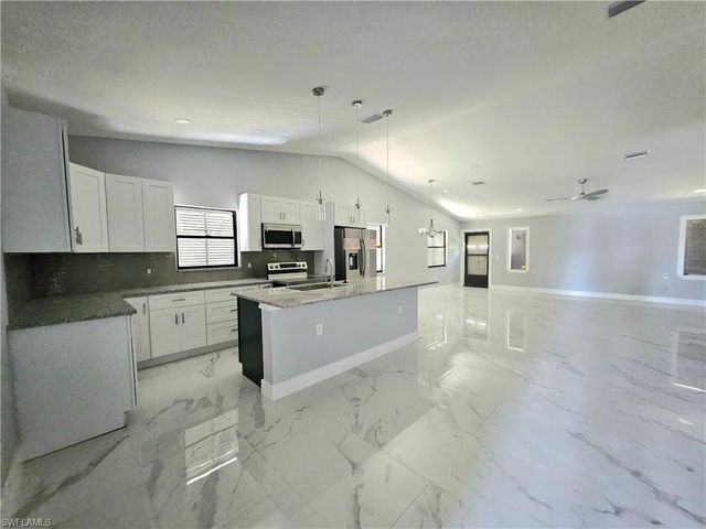 17745 PORT BOCA CT, Fort Myers, FL 33908