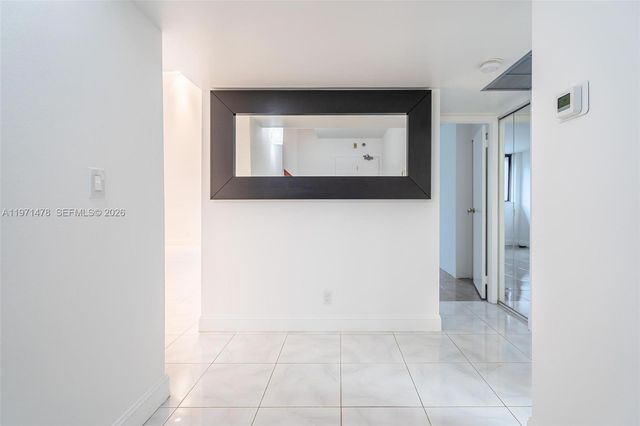 20347 W Country Club Dr TH15, Aventura, FL 33180