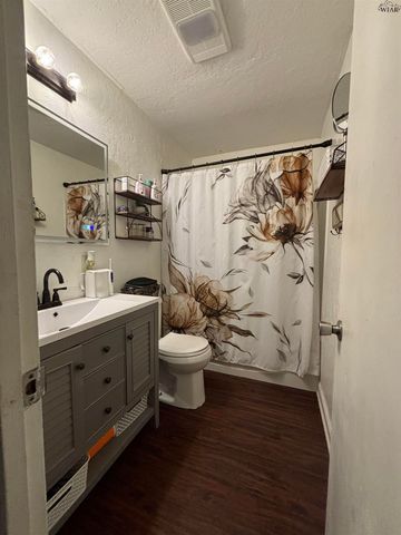 2219 LUCAS AVENUE, Wichita Falls, TX 76301