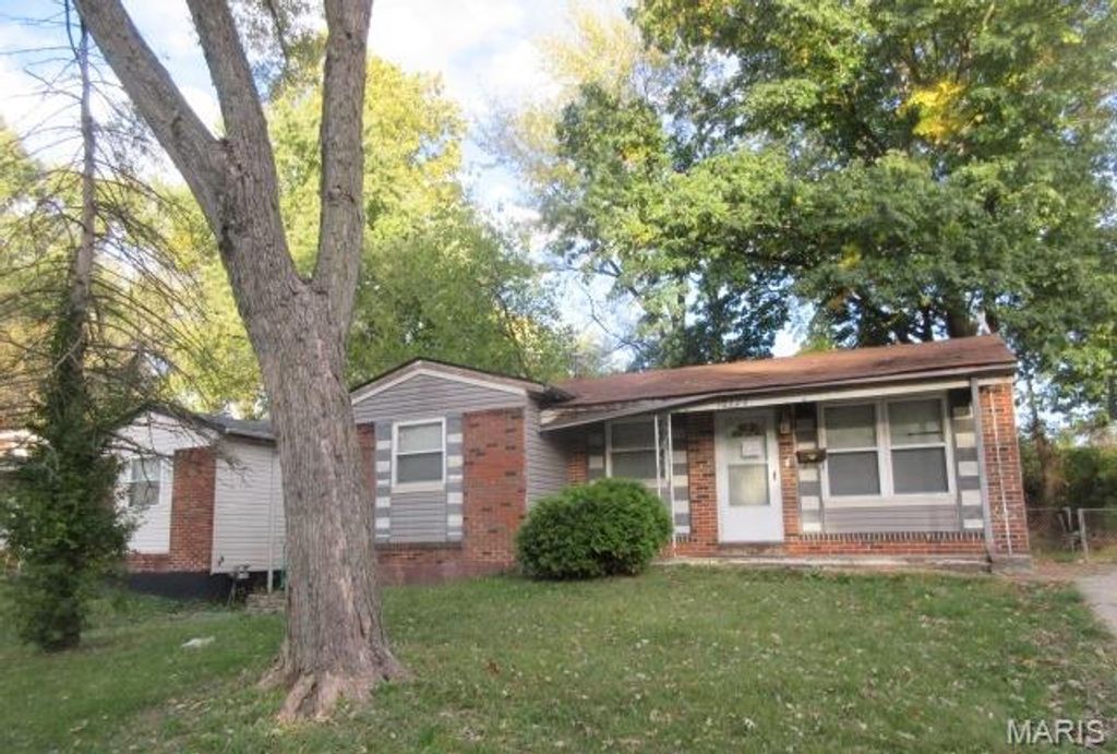 10324 Royal Drive, St Louis, MO 63136