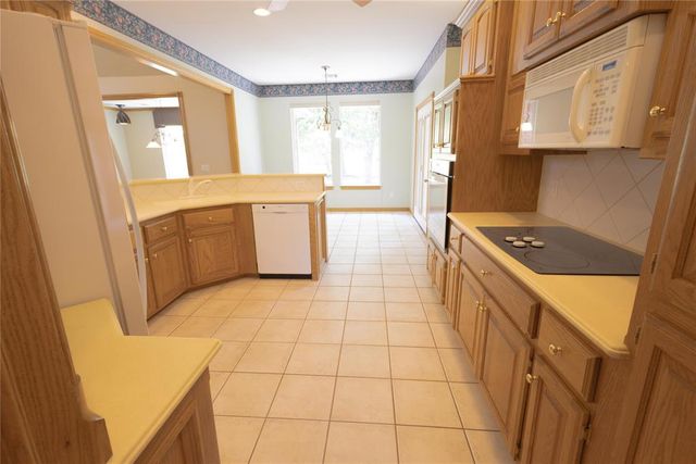 2555 Cross Cut Lane, Choctaw, OK 73020