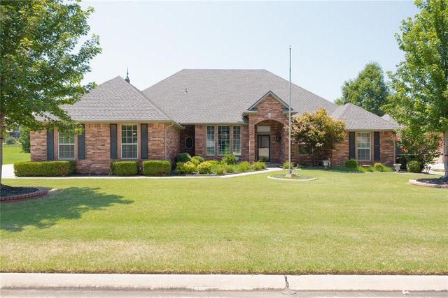 2555 Cross Cut Lane, Choctaw, OK 73020