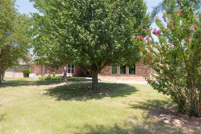 2555 Cross Cut Lane, Choctaw, OK 73020