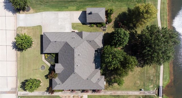 2555 Cross Cut Lane, Choctaw, OK 73020