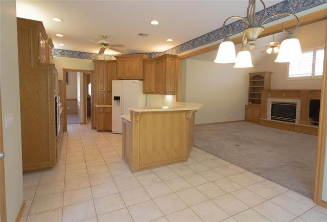 2555 Cross Cut Lane, Choctaw, OK 73020