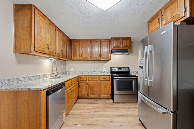 25440 S 605 Lane, Grove, OK 74344