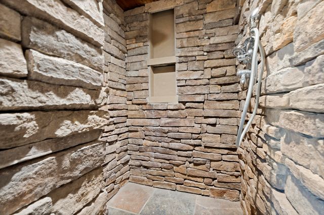 25440 S 605 Lane, Grove, OK 74344