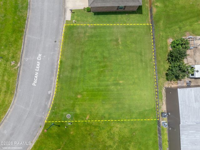 102 Pecan Leaf Drive, Broussard, LA 70518
