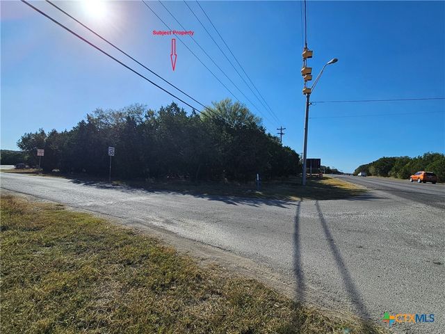 110 Maricopa Drive, Canyon Lake, TX 78133