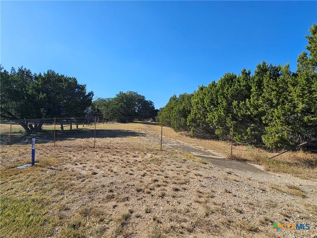 110 Maricopa Drive, Canyon Lake, TX 78133