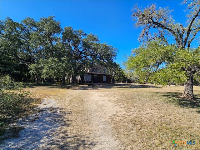 110 Maricopa Drive, Canyon Lake, TX 78133