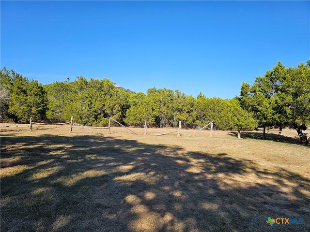 110 Maricopa Drive, Canyon Lake, TX 78133