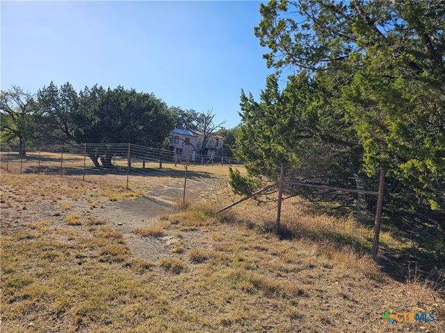 110 Maricopa Drive, Canyon Lake, TX 78133