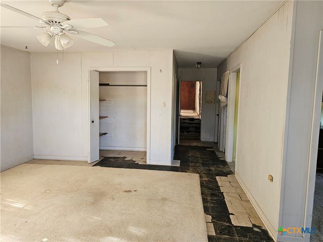 110 Maricopa Drive, Canyon Lake, TX 78133