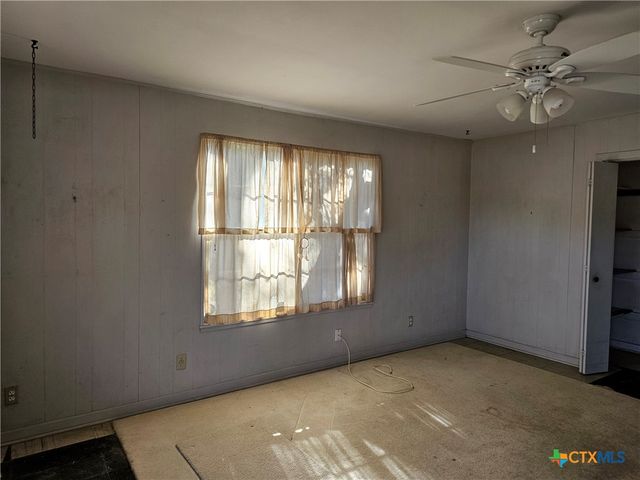 110 Maricopa Drive, Canyon Lake, TX 78133