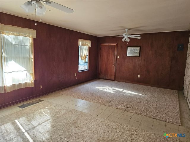 110 Maricopa Drive, Canyon Lake, TX 78133