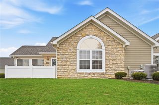 4662 Cobblestone Drive, Tipp City, OH 45371
