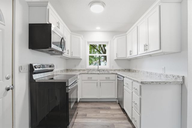 338 Norma Avenue, Evansdale, IA 50707