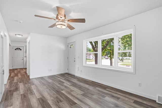 338 Norma Avenue, Evansdale, IA 50707