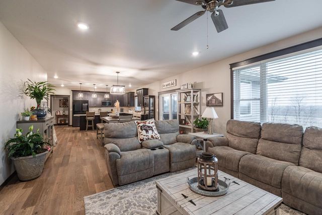 N6817 Sand Prairie COURT, Holmen, WI 54636