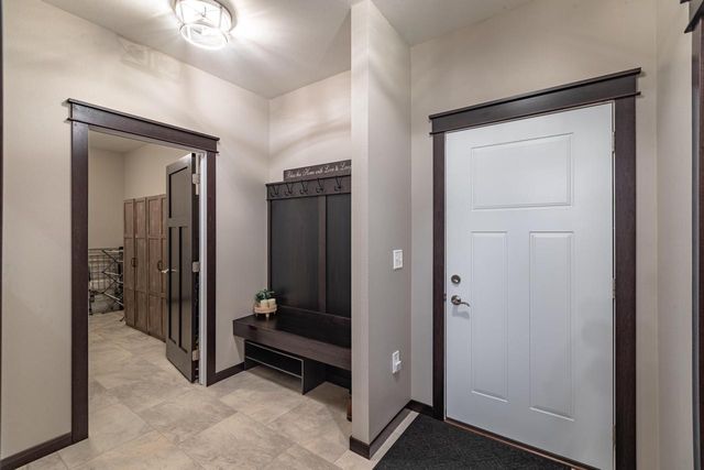 N6817 Sand Prairie COURT, Holmen, WI 54636