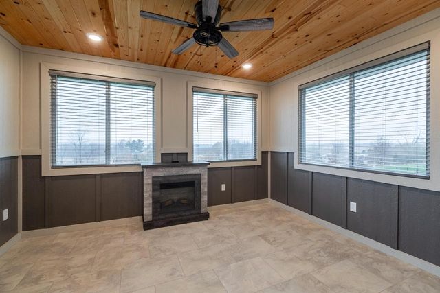 N6817 Sand Prairie COURT, Holmen, WI 54636